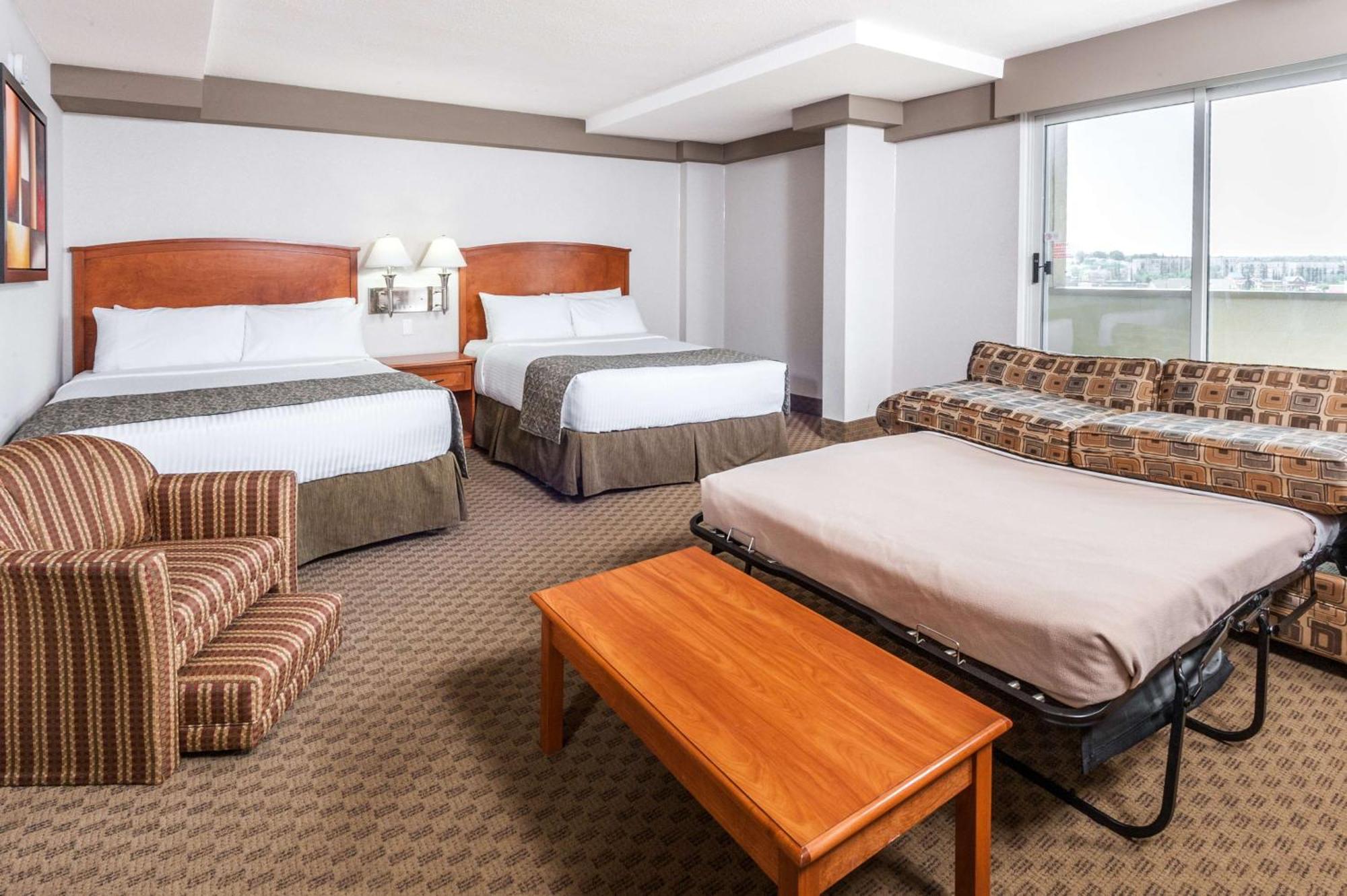 Отель Ramada By Wyndham Edmonton South Экстерьер фото